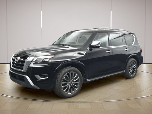 Certified 2024 Nissan Armada Platinum w/ Captain's Chairs Package RWD image 3
