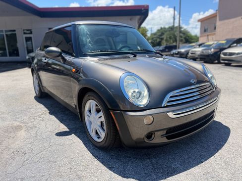 Used 2006 MINI Cooper Hardtop FWD image 7