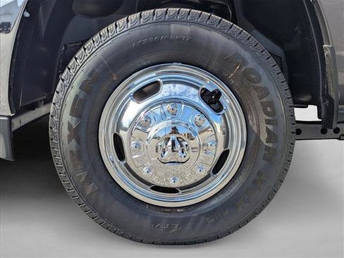 New 2026 RAM 3500 Tradesman AWD/4WD image 9