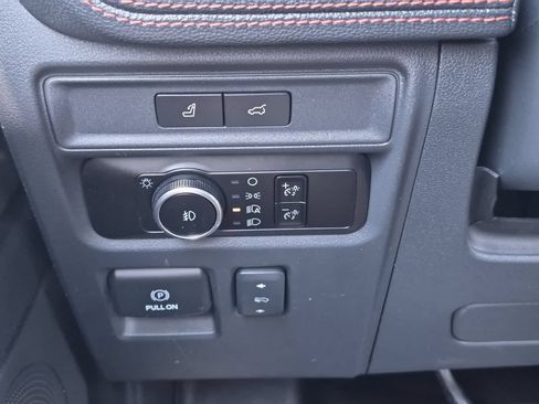Used 2024 Ford Expedition Max Limited AWD/4WD image 28