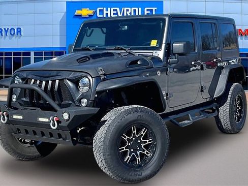 Used 2018 Jeep Wrangler Unlimited Sport S image 3