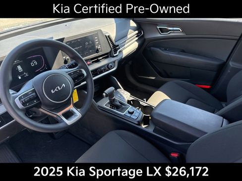 Certified 2025 Kia Sportage LX AWD/4WD image 11