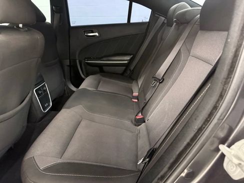 Used 2022 Dodge Charger SXT RWD image 22