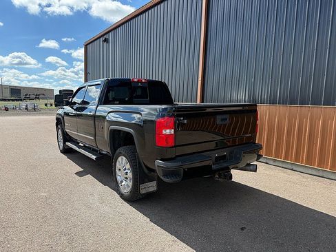 Used 2019 GMC Sierra 2500 Denali AWD/4WD image 6