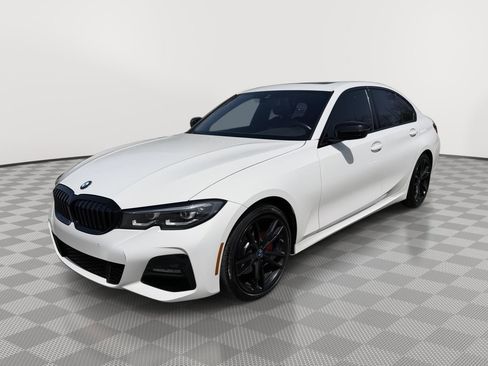 Used 2022 BMW 330i xDrive Sedan w/ M Sport Package AWD/4WD image 3