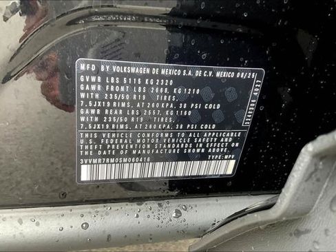 New 2025 Volkswagen Tiguan SE image 14