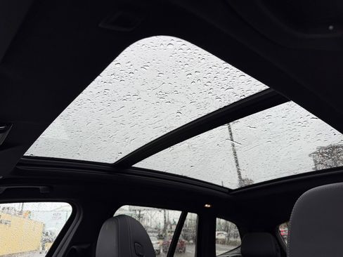 Used 2024 BMW X3 xDrive30i w/ Convenience Package image 17