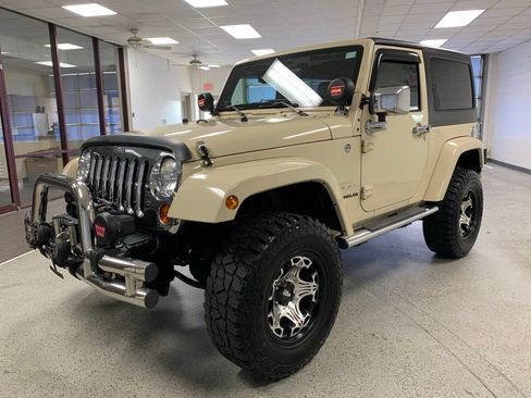 Used 2012 Jeep Wrangler Sahara w/ Dual Top Group AWD/4WD image 3