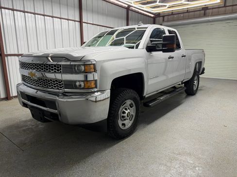 Used 2019 Chevrolet Silverado 2500 W/T image 3