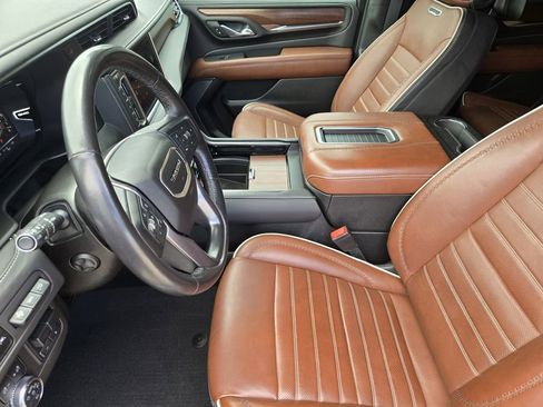 Used 2023 GMC Yukon Denali Ultimate AWD/4WD image 18