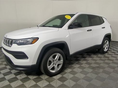 Certified 2023 Jeep Compass Sport image 9