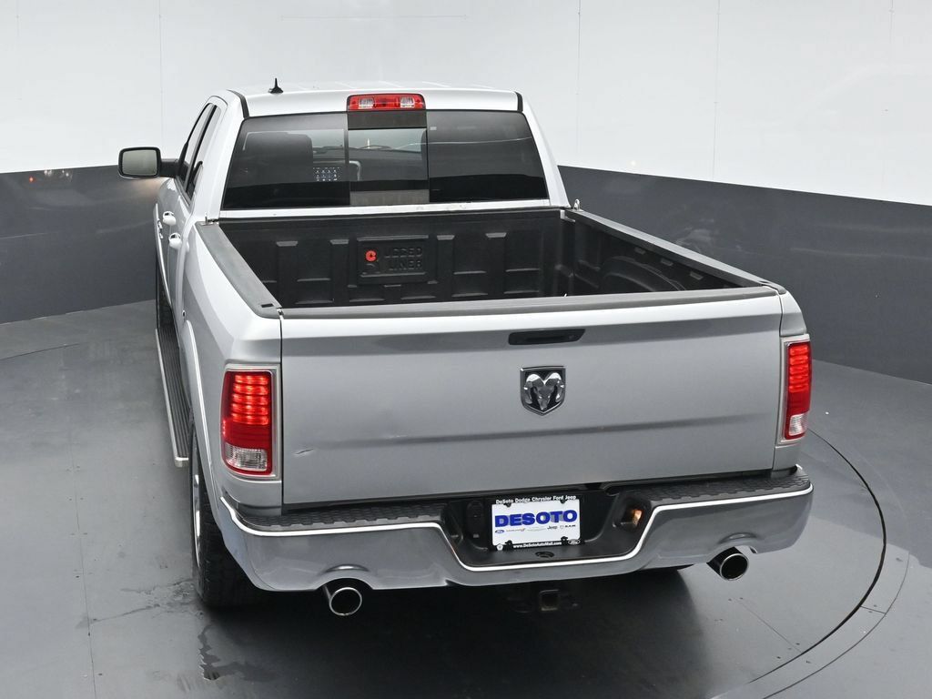 Used 2018 RAM 1500 Laramie RWD image 41