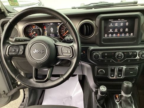 Used 2020 Jeep Wrangler Sport AWD/4WD image 16