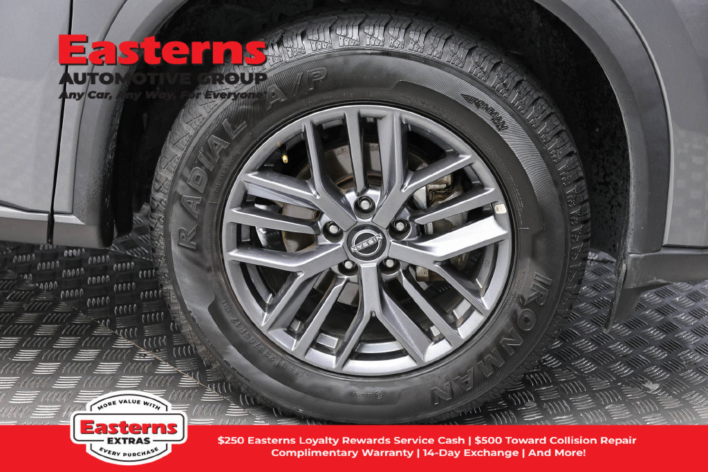 Used 2024 Nissan Rogue S AWD/4WD image 30