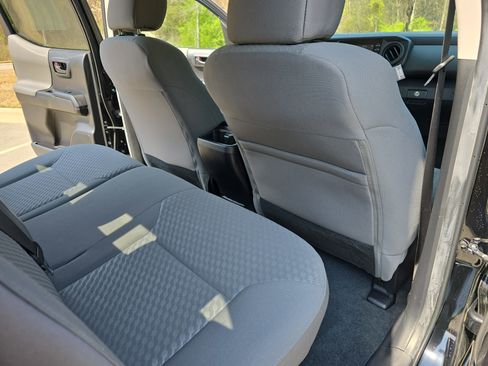 Used 2023 Toyota Tacoma SR image 11