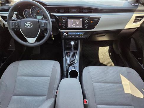 Used 2016 Toyota Corolla LE FWD image 16