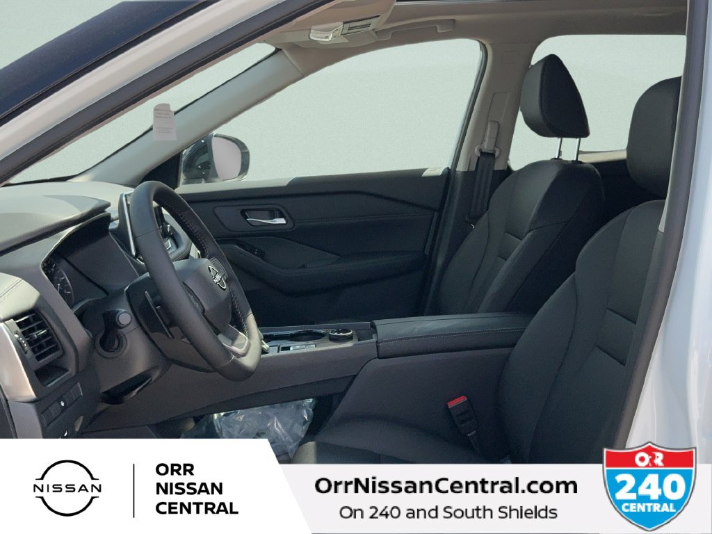 New 2026 Nissan Rogue Dark Armor AWD/4WD image 17