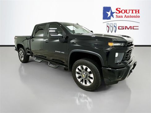 Used 2025 Chevrolet Silverado 2500 Custom w/ Custom Convenience Package image 1