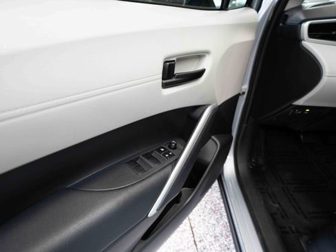 Certified 2023 Toyota Corolla Cross L AWD/4WD image 8