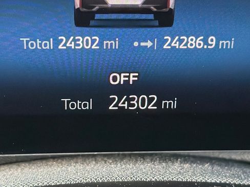 Certified 2023 BMW 740i image 36