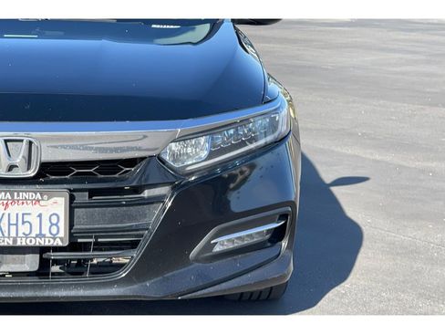 Certified 2018 Honda Accord EX image 19