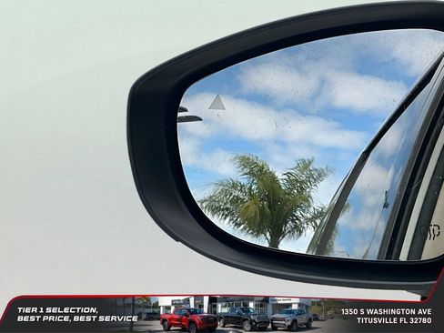 Used 2023 Chrysler Pacifica Touring-L FWD image 39