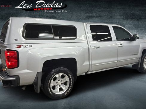 Used 2018 Chevrolet Silverado 1500 LT w/ All Star Edition image 4