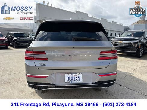 Used 2025 Genesis GV80 2.5T Select image 4