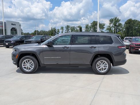New 2026 Jeep Grand Cherokee L Laredo RWD image 2