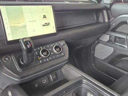 Used 2024 Land Rover Defender 130 X-Dynamic SE AWD/4WD image 25