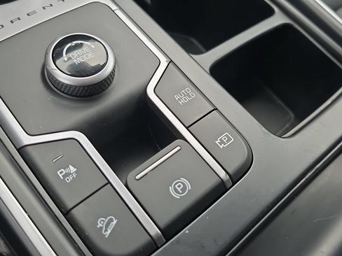 Used 2022 Kia Sorento S FWD image 28
