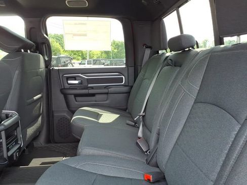 New 2026 RAM 2500 Big Horn AWD/4WD image 7