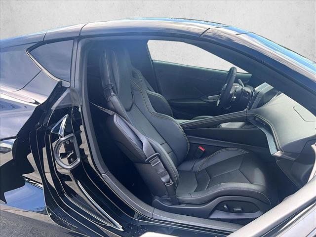 Used 2026 Chevrolet Corvette Stingray Coupe w/ 1LT RWD image 9