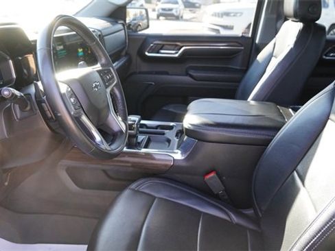 Used 2024 Chevrolet Silverado 1500 RST image 18