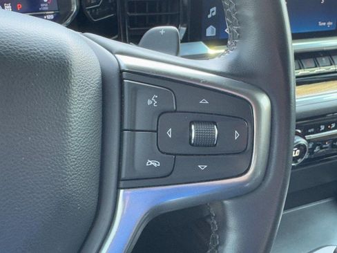 Used 2023 Chevrolet Silverado 1500 LT AWD/4WD image 17