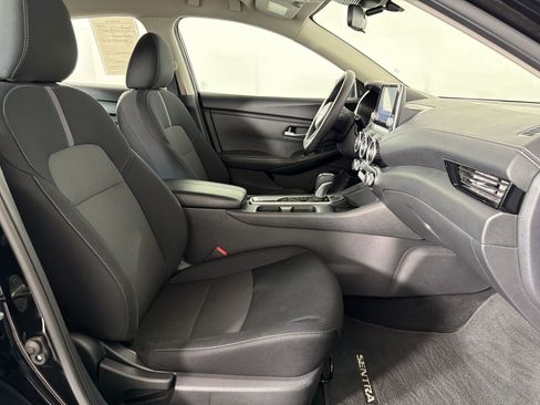 Used 2024 Nissan Sentra SV FWD image 20