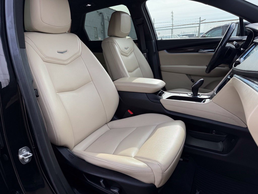 Used 2019 Cadillac XT5 AWD image 28