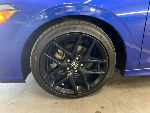 Used 2024 Honda Civic Sport image 32
