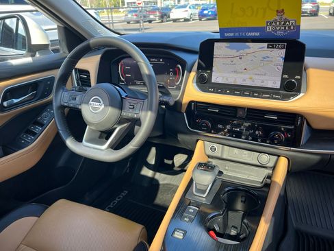 Used 2021 Nissan Rogue Platinum image 58