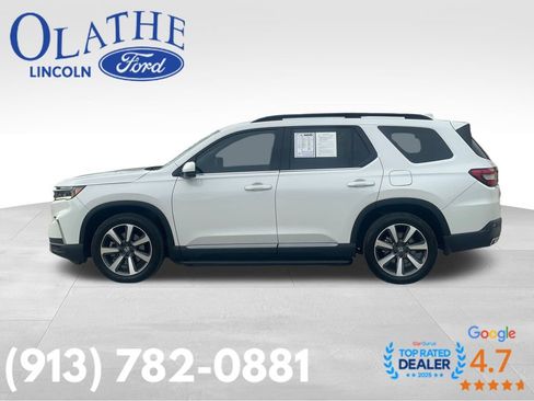 Used 2023 Honda Pilot Elite image 2