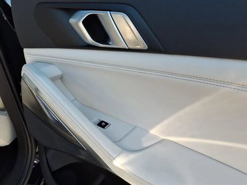 Used 2023 BMW X6 xDrive40i w/ M Sport Package image 10