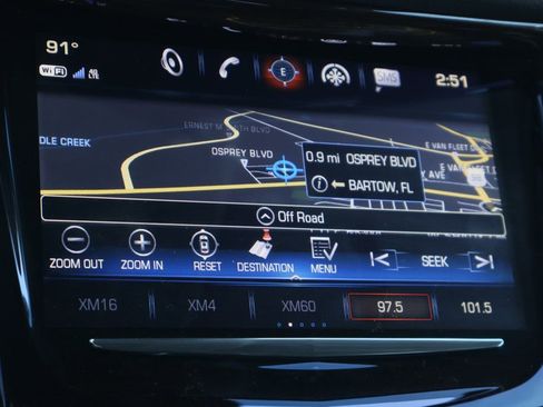 Used 2020 Cadillac Escalade Premium Luxury RWD image 16
