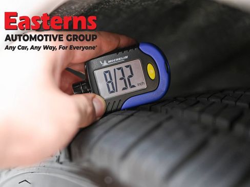 Used 2024 Dodge Durango GT RWD image 25