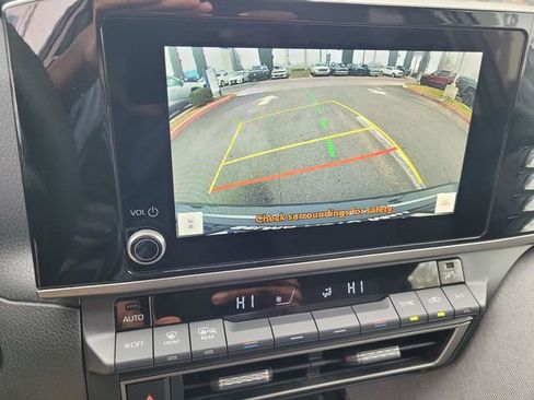 Used 2025 Toyota Camry LE FWD image 19