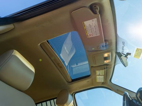 Used 2016 Ford F350 Lariat w/ Lariat Ultimate Package image 37