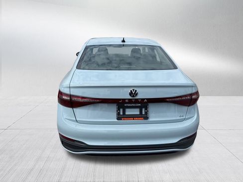 New 2026 Volkswagen Jetta SE FWD image 4