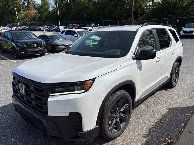 Used 2026 Honda Pilot Sport image 3