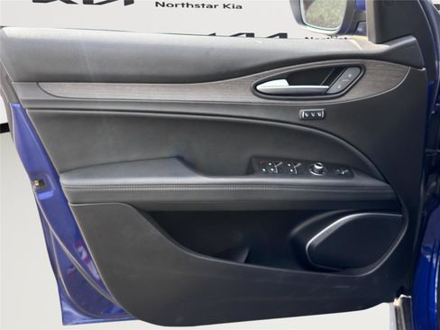 Used 2022 Alfa Romeo Stelvio Ti image 13