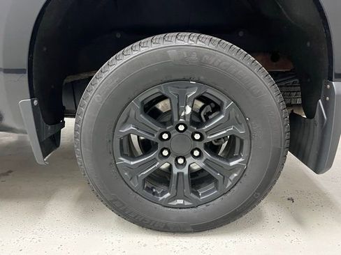 Used 2021 Chevrolet Silverado 1500 RST image 7