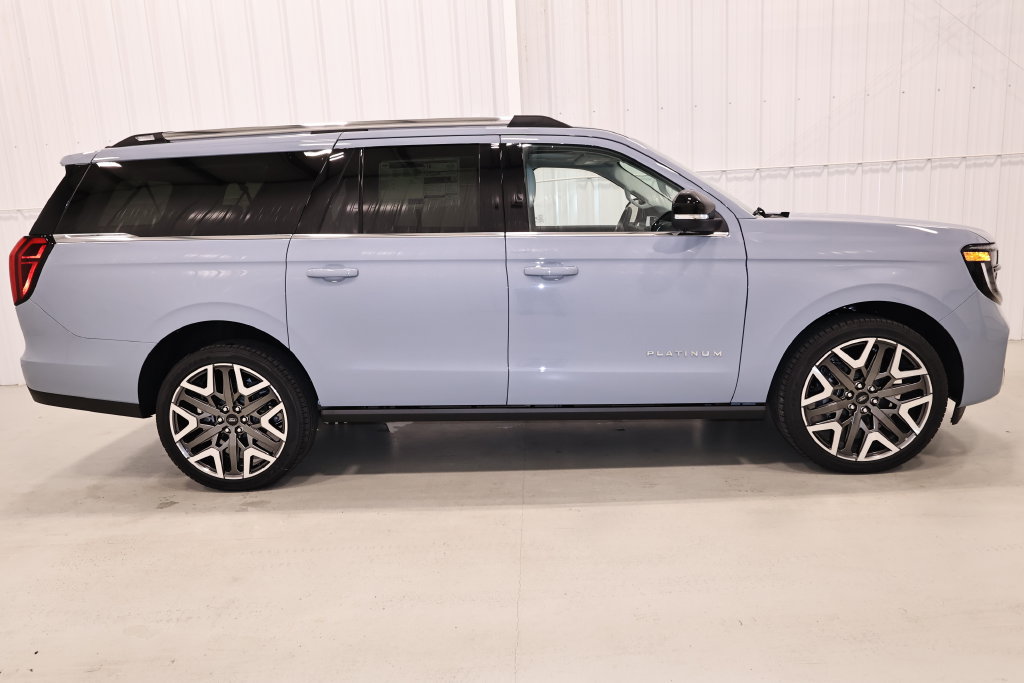 New 2026 Ford Expedition Max Platinum w/ Platinum Ultimate Package AWD/4WD image 2